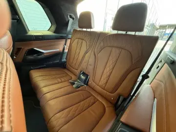 X7 xDrive 40dA HiFi Parkass  StHZ 6 Sitzer Laser