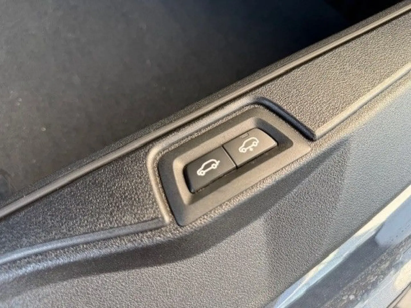 X7 xDrive 40dA HiFi Parkass  StHZ 6 Sitzer Laser