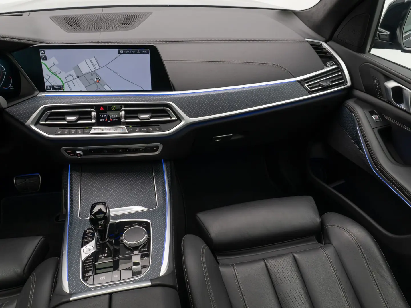 X7 xD40d M Sport Panorama 360 Laser HUD SoftClos