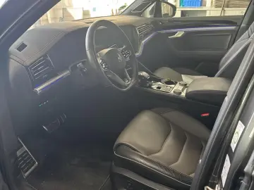 VW TOUAREG 3.0TDi 4M R-LINE ACC HuD PANO IQ-L.