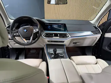 BMW X5 xDrive45e xLine