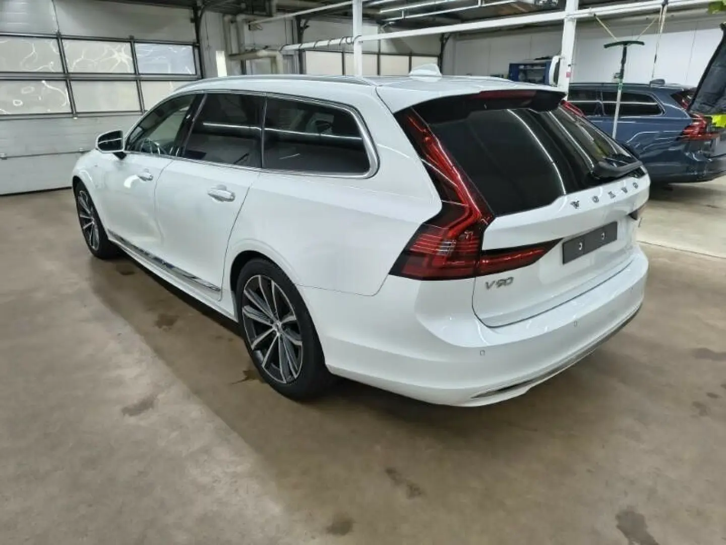 V90 Inscription Plug-In Hybrid AWD AHK TOP