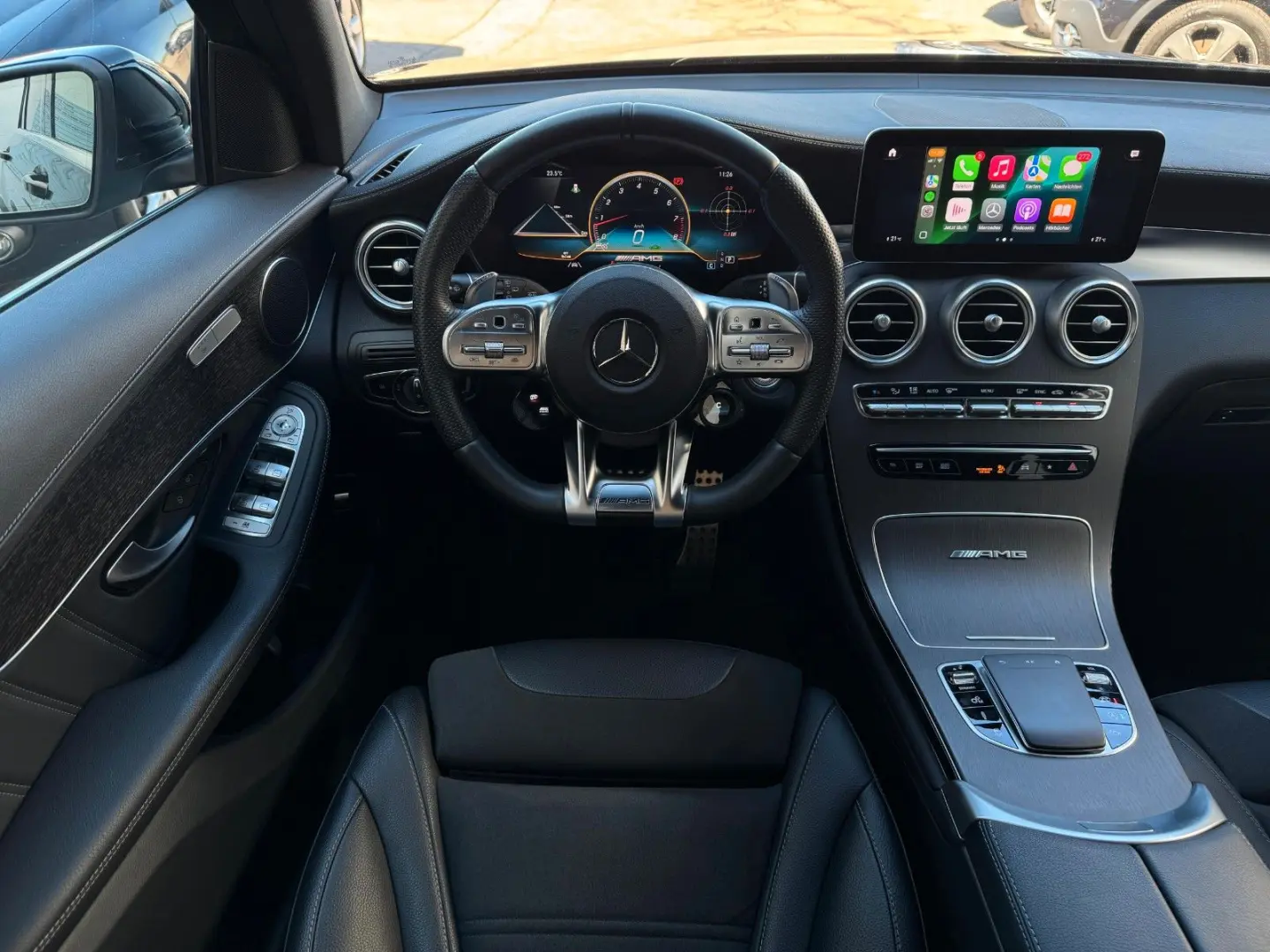 GLC63S AMG 4M  DRIVERPKG 360 LED AHK ACC CARPLAY