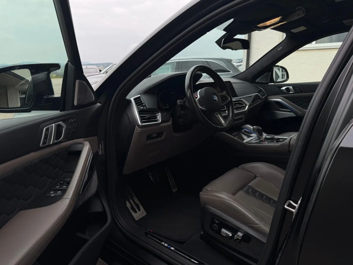 X6M Comp B&W SKY LASER CARBON SOFT-CL DRIVER-PKG