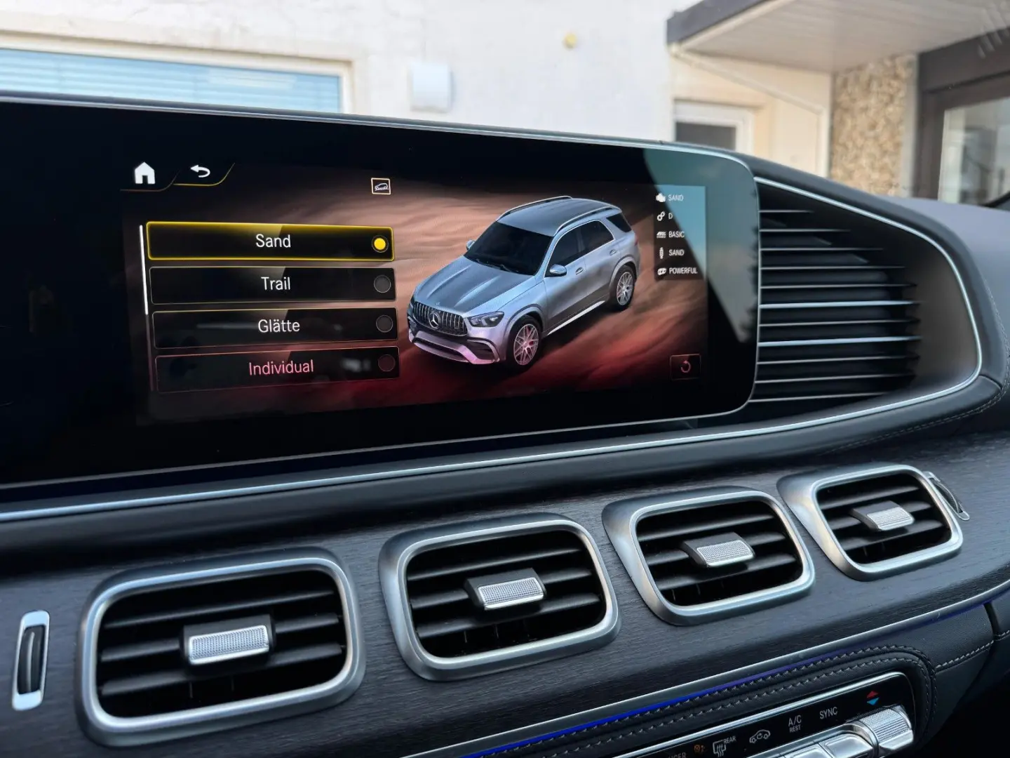 GLE63S AMG 4M  KERAMIK TV 3D-BURMES HUD PANO AHK