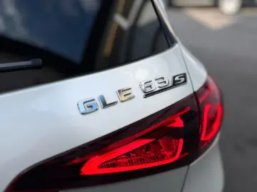 GLE63S AMG 4M  KERAMIK TV 3D-BURMES HUD PANO AHK