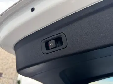 GLE63S AMG 4M  KERAMIK TV 3D-BURMES HUD PANO AHK