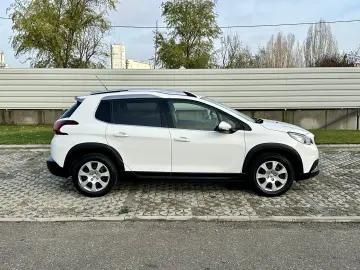 Peugeot 2008  carlig remorcare  104.000km  garantie rate