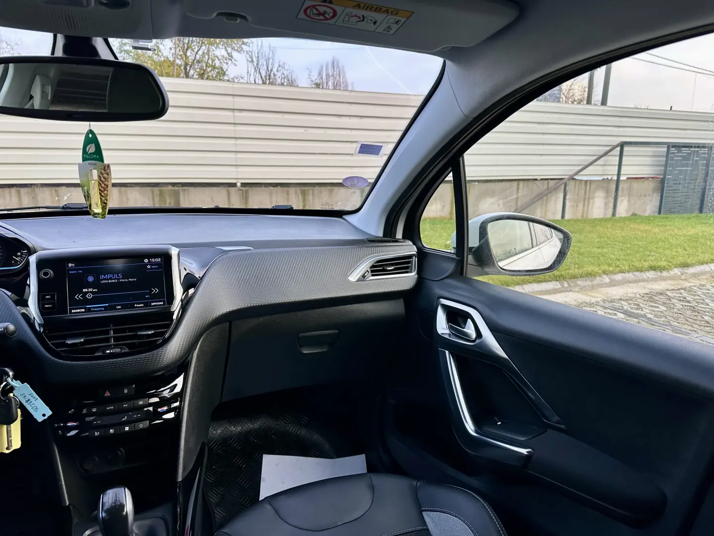 Peugeot 2008  carlig remorcare  104.000km  garantie rate