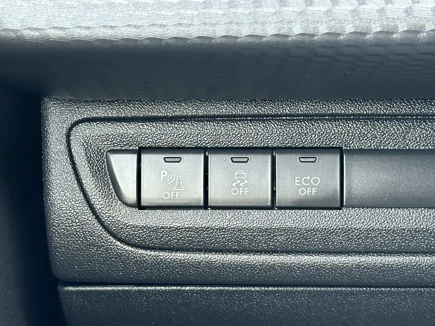 Peugeot 2008  carlig remorcare  104.000km  garantie rate