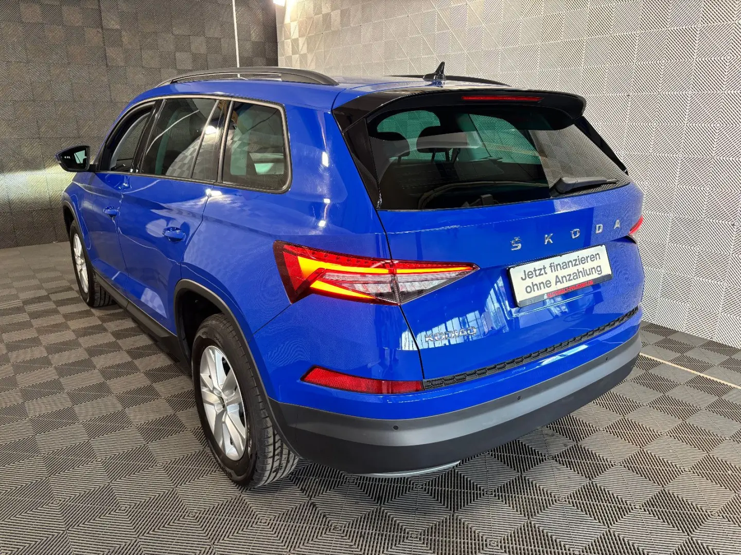 Kodiaq AMBITION BUSINESS-LED-NAVI-PDC-APPLE-DAB