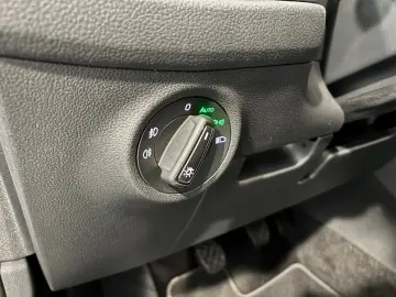 Kodiaq AMBITION BUSINESS-LED-NAVI-PDC-APPLE-DAB