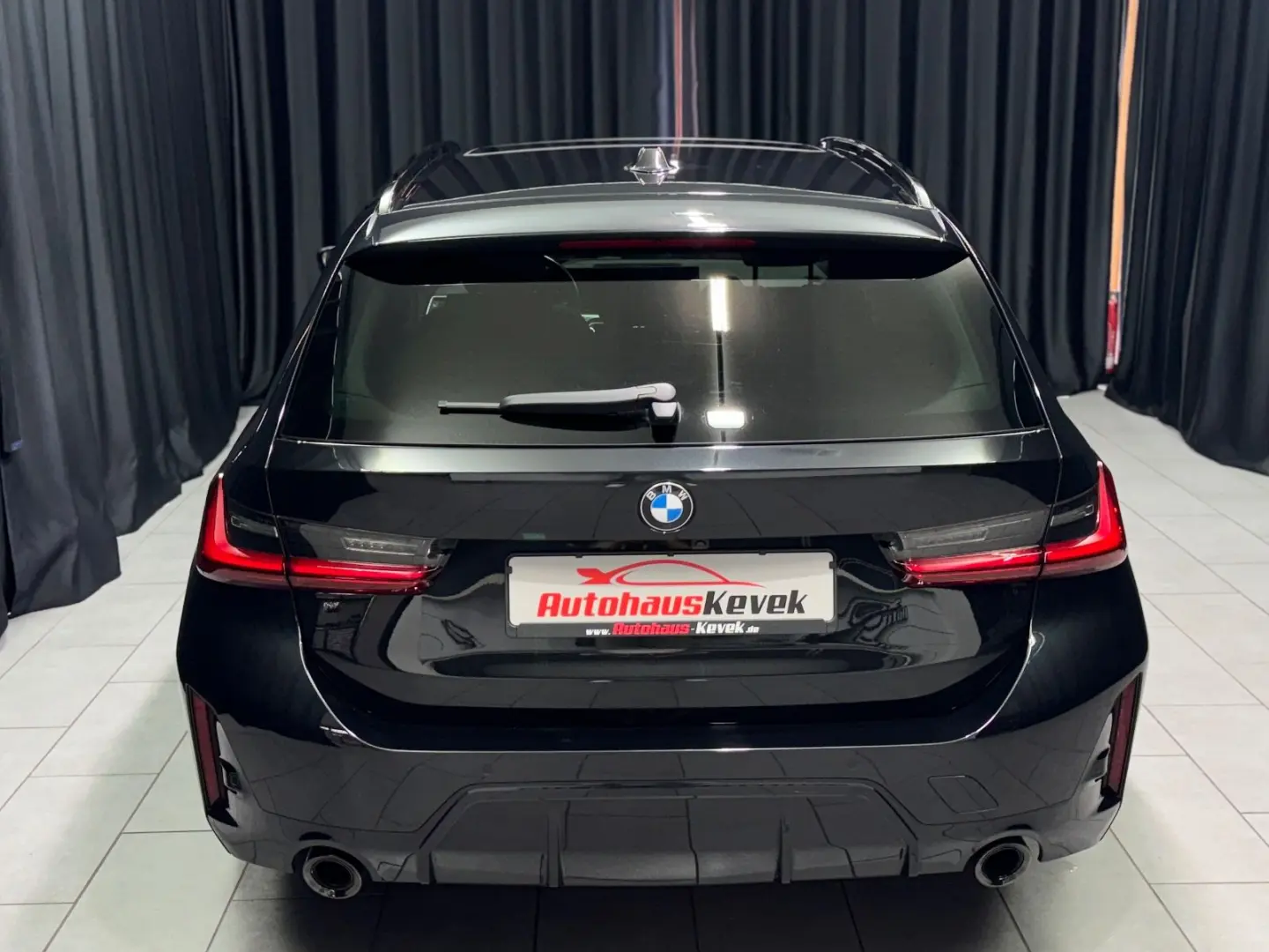 320d M SPORT PRO Touring  PANO HEAD-UP AHK