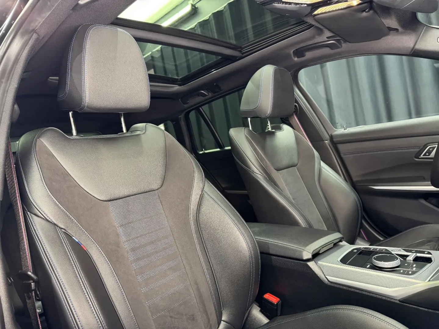 320d M SPORT PRO Touring  PANO HEAD-UP AHK