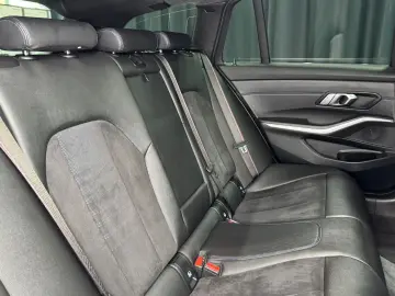 320d M SPORT PRO Touring  PANO HEAD-UP AHK