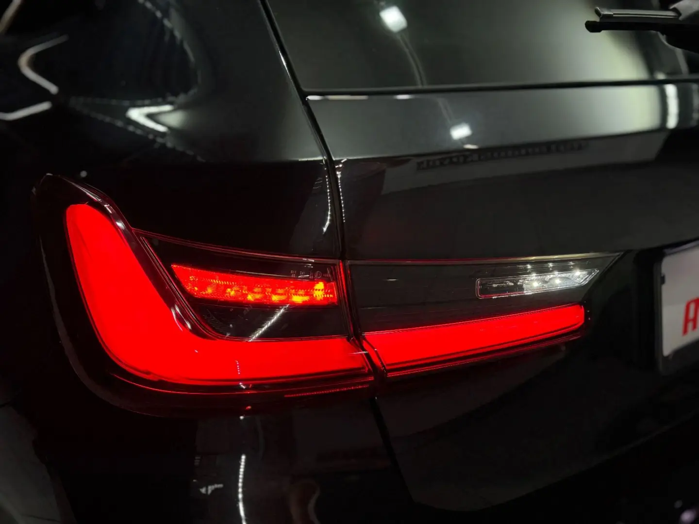 320d M SPORT PRO Touring  PANO HEAD-UP AHK