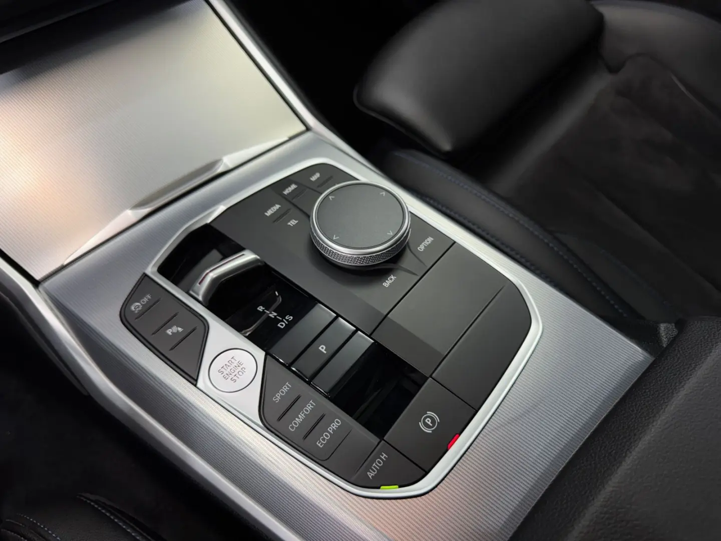 320d M SPORT PRO Touring  PANO HEAD-UP AHK