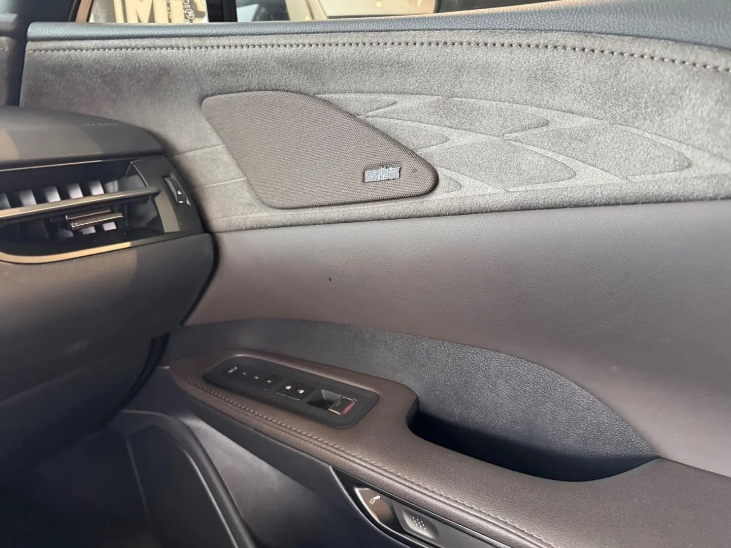 RX 450h   Luxury Line  Leder Pano HUD 360  4xSHZ