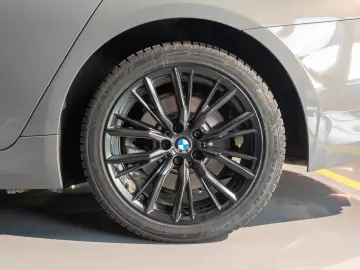 BMW 520e Plug-in Hybrid