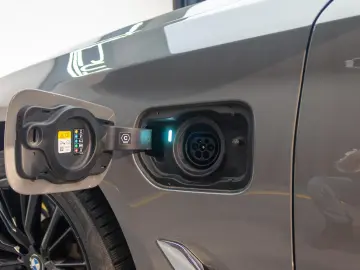 BMW 520e Plug-in Hybrid