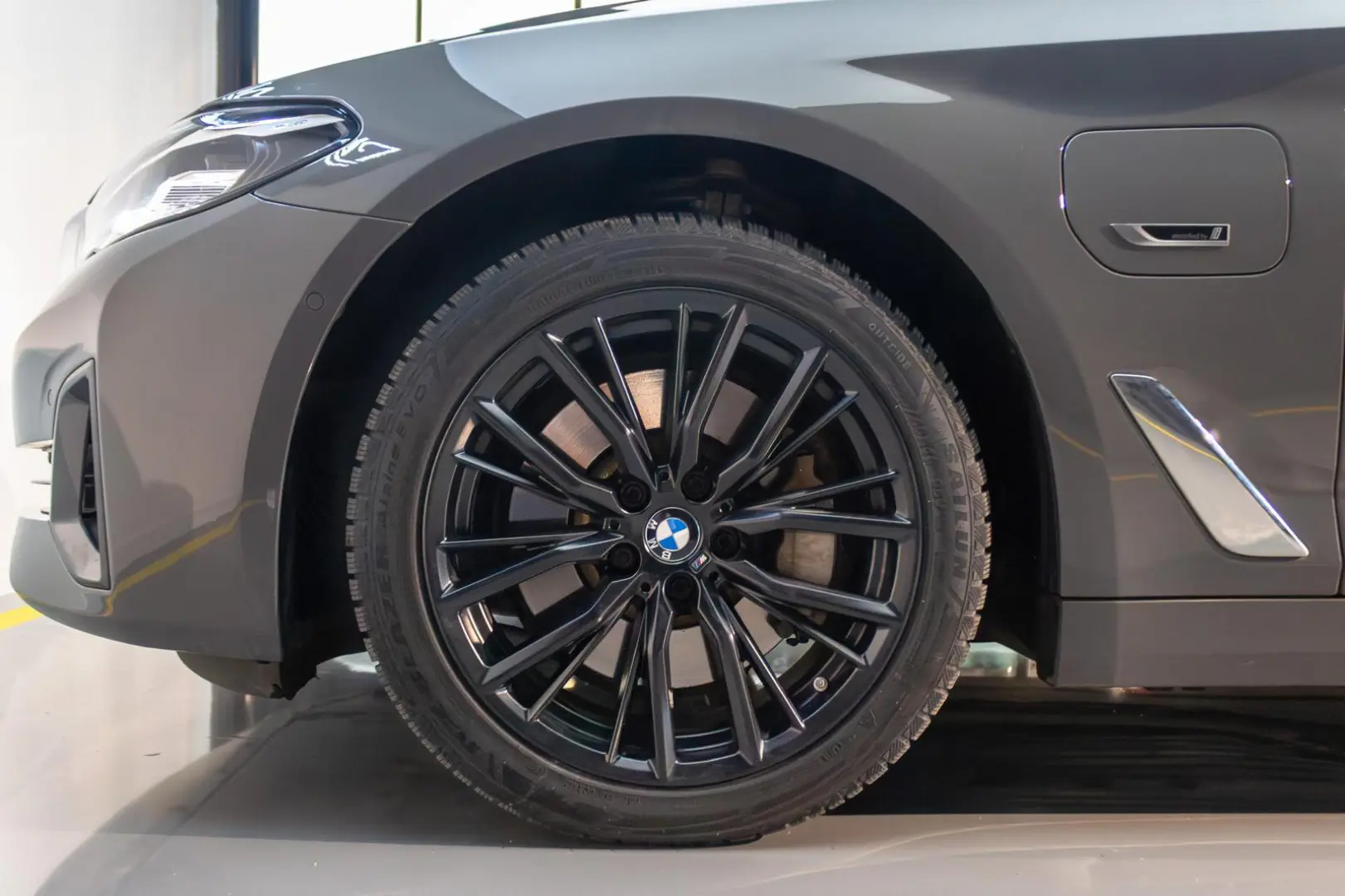 BMW 520e Plug-in Hybrid