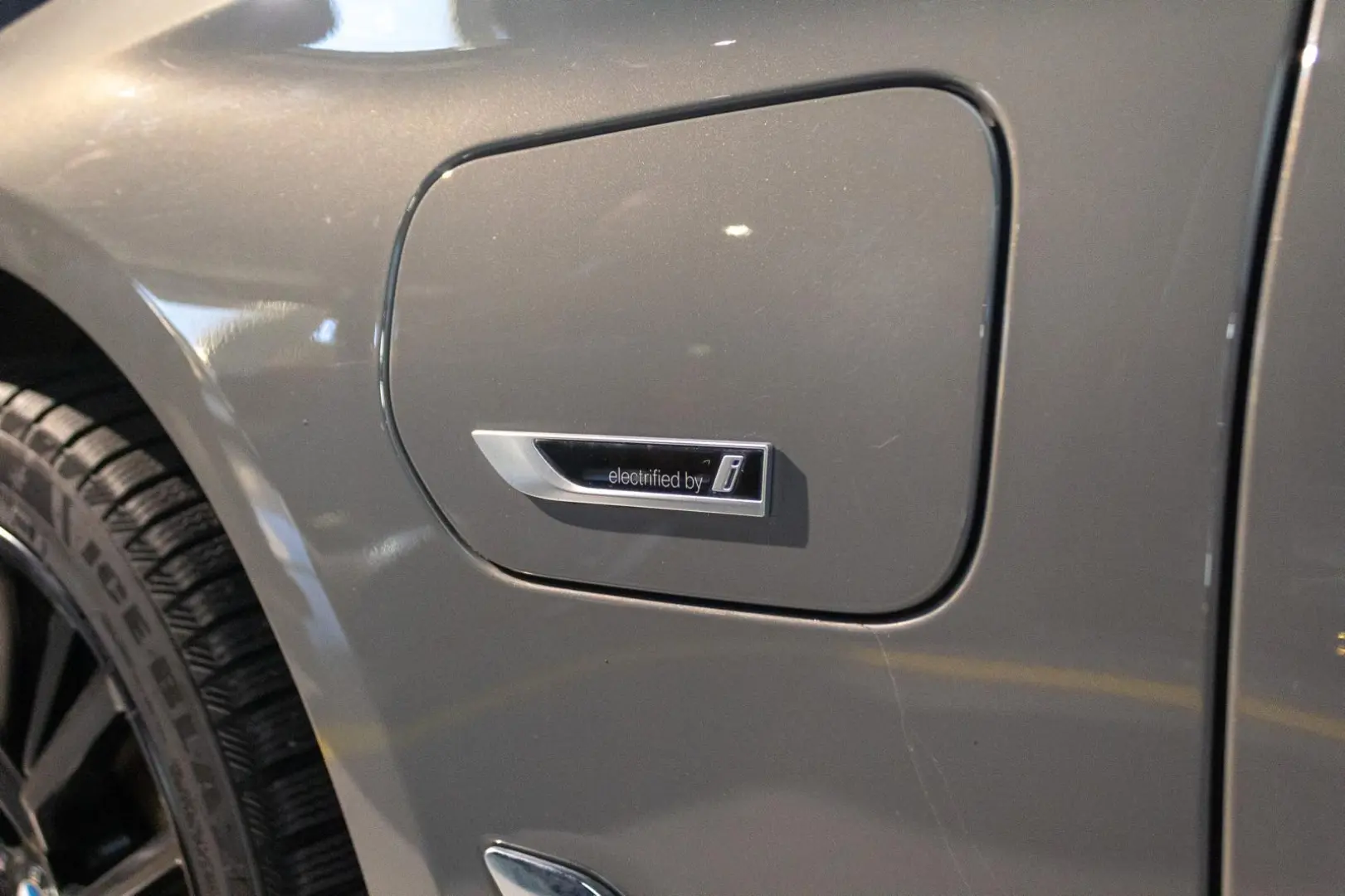 BMW 520e Plug-in Hybrid