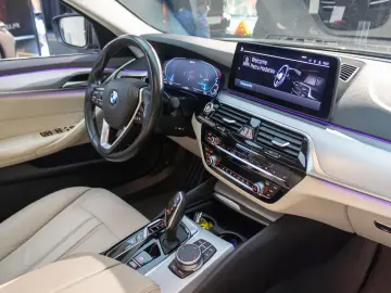 BMW 520e Plug-in Hybrid