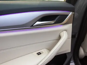 BMW 520e Plug-in Hybrid