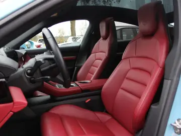 Taycan Performance 84 kWh   SoH 95.8%   1Eign.