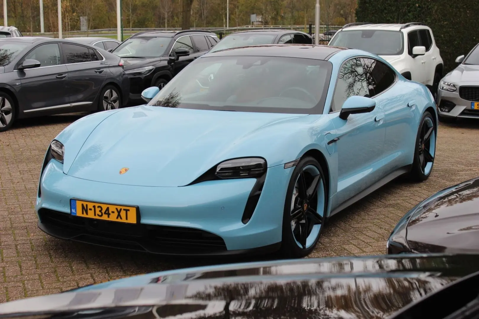 Taycan Performance 84 kWh   SoH 95.8%   1Eign.