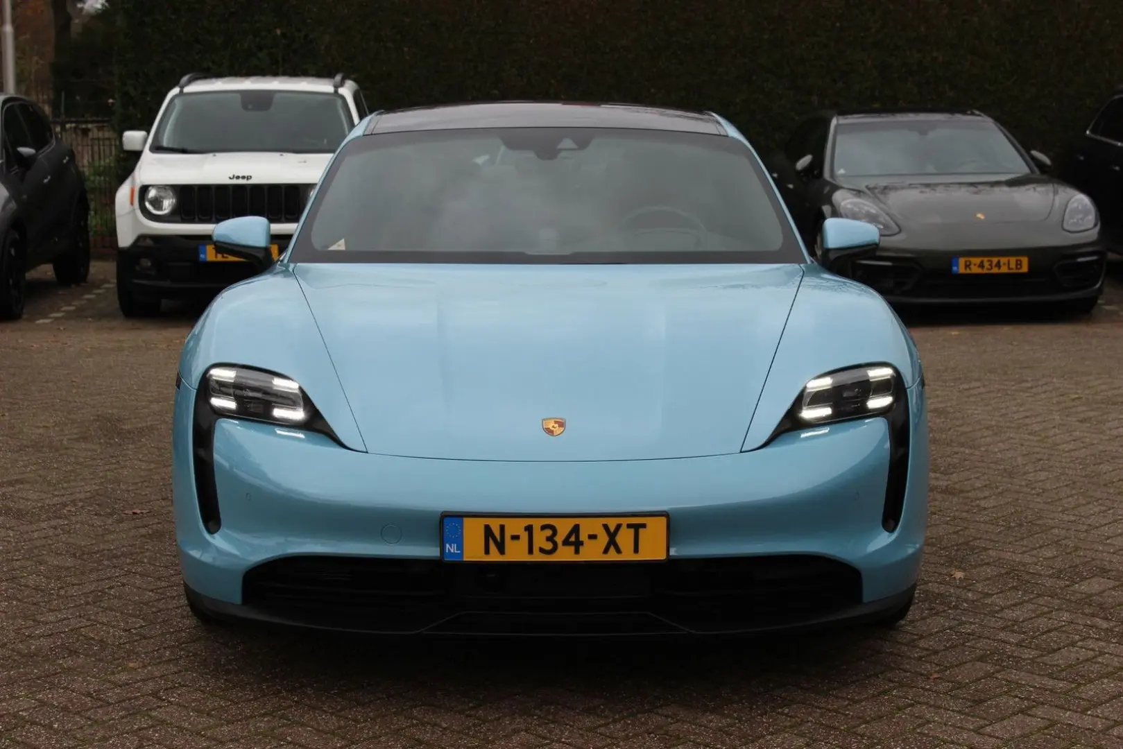 Taycan Performance 84 kWh   SoH 95.8%   1Eign.