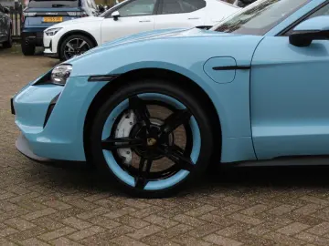 Taycan Performance 84 kWh   SoH 95.8%   1Eign.