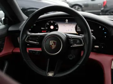 Taycan Performance 84 kWh   SoH 95.8%   1Eign.