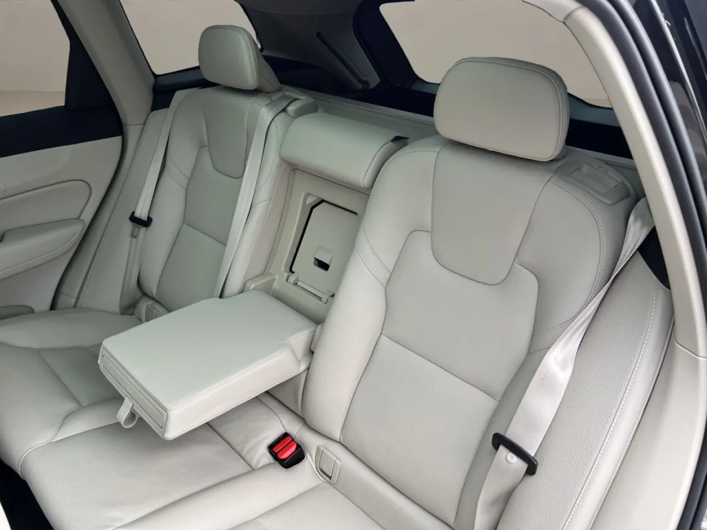 XC60 T6 AWD Inscription Expr. SD NAVI LED 18LM