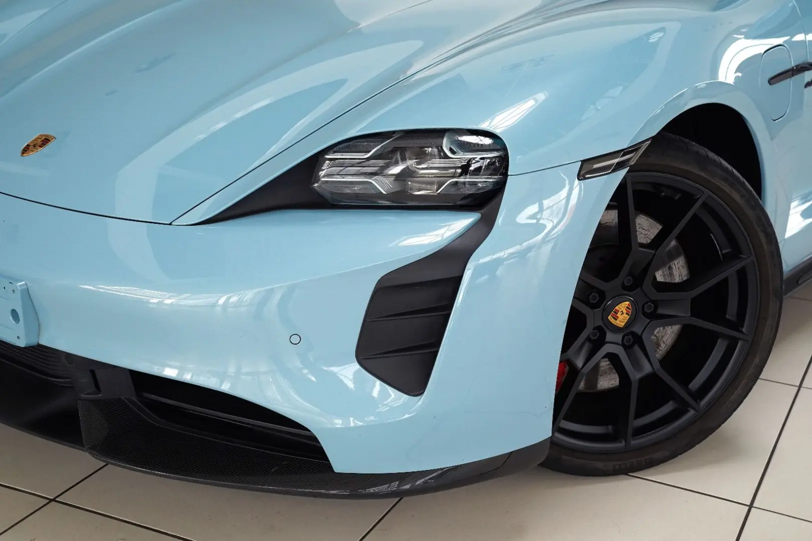 Taycan GTS InnoDrive Head-Up 360 Carbon BOSE