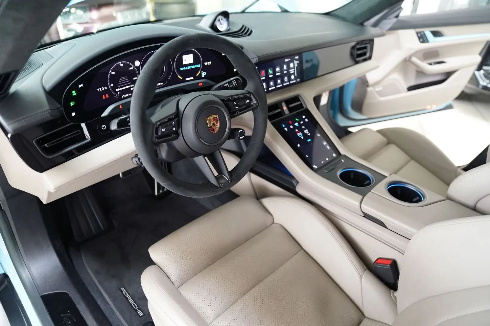 Taycan GTS InnoDrive Head-Up 360 Carbon BOSE