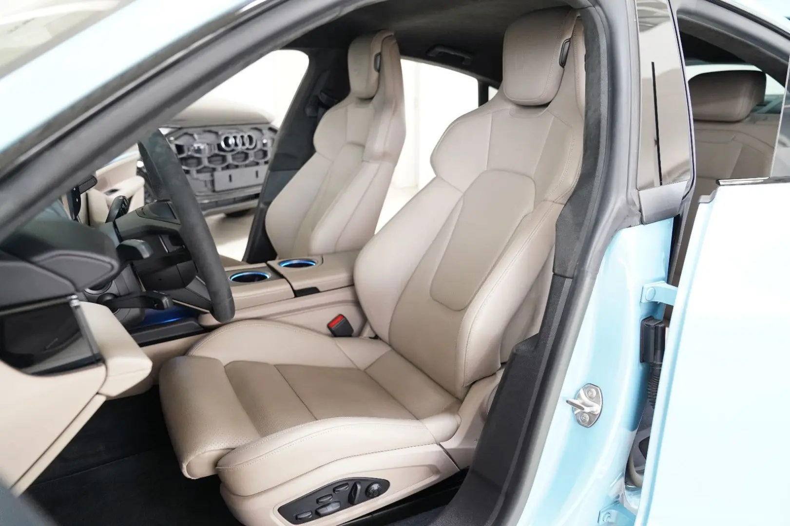 Taycan GTS InnoDrive Head-Up 360 Carbon BOSE