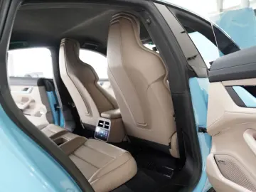 Taycan GTS InnoDrive Head-Up 360 Carbon BOSE