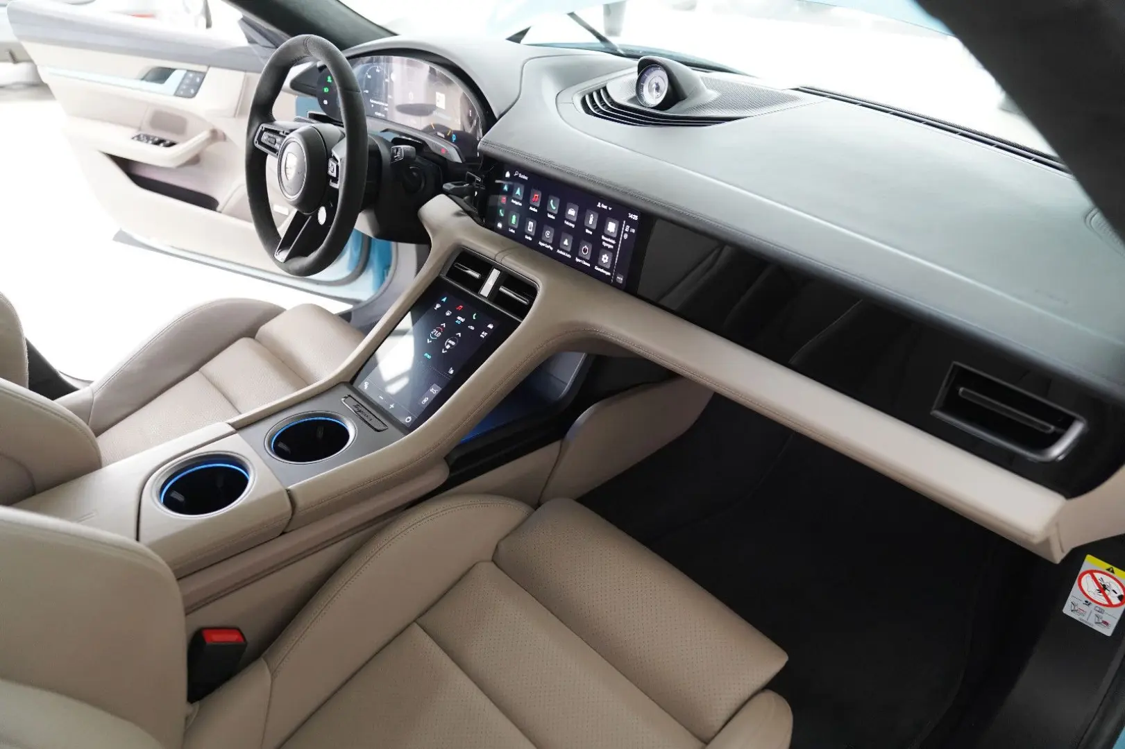 Taycan GTS InnoDrive Head-Up 360 Carbon BOSE