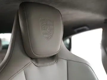 Taycan GTS InnoDrive Head-Up 360 Carbon BOSE