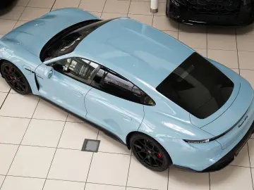 Taycan GTS InnoDrive Head-Up 360 Carbon BOSE