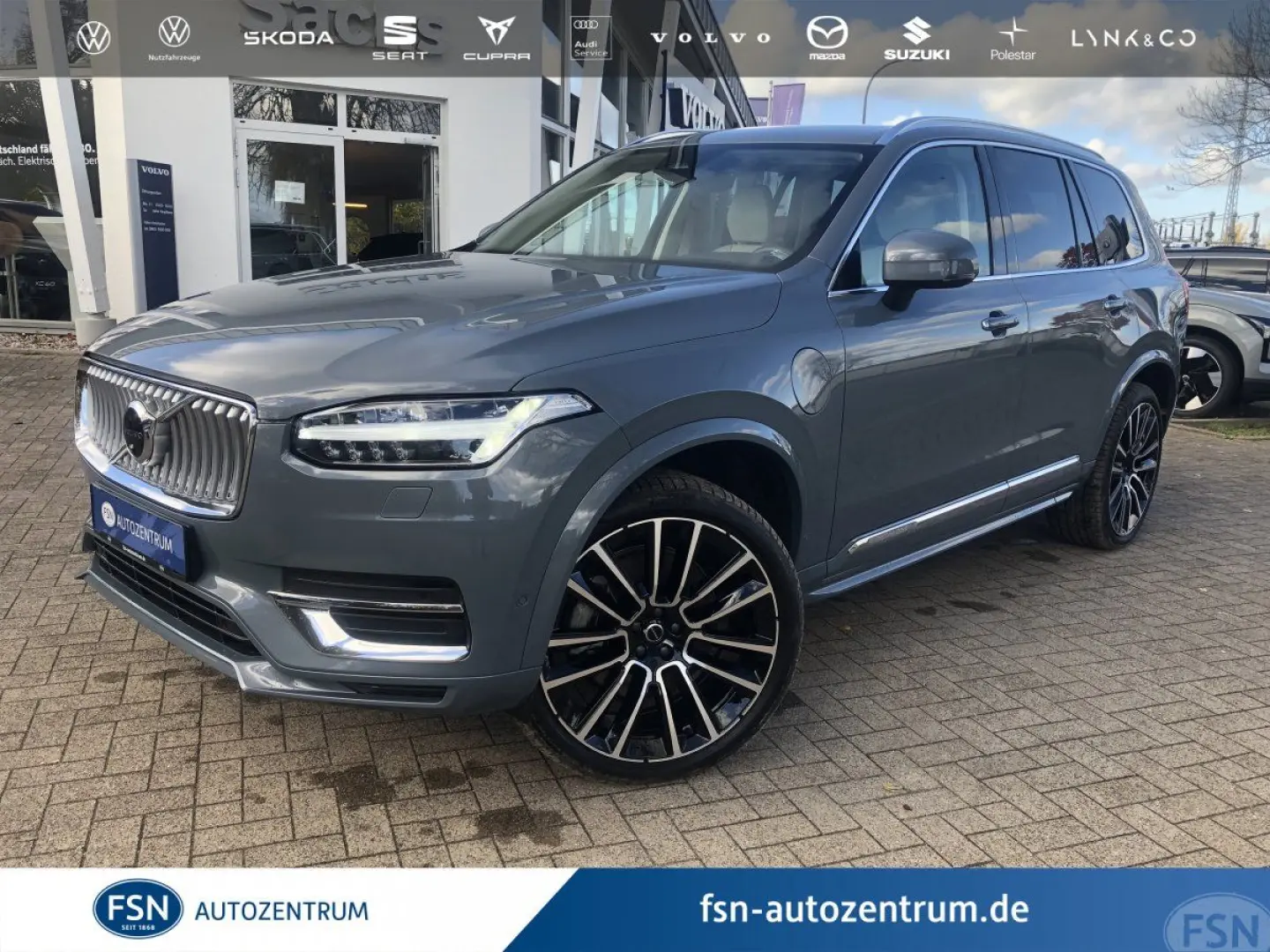 XC90 T8 Plus Bright Plug-In Hybrid AWD