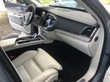 XC90 T8 Plus Bright Plug-In Hybrid AWD