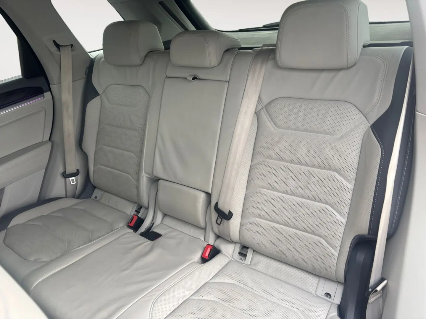 Touareg 3.0 TDI Elegance 4Motion Luft AHK RFK AC