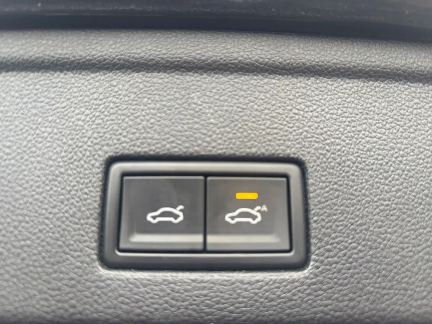 Touareg 3.0 TDI Elegance 4Motion Luft AHK RFK AC