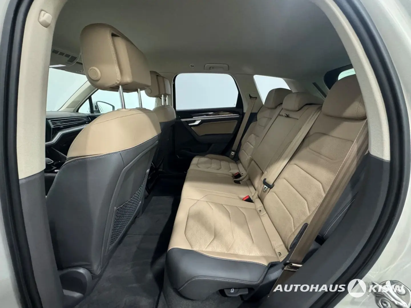 Touareg 3.0 TDI 4M Elegance V6  HUD  Luftfed AHK