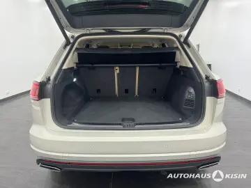 Touareg 3.0 TDI 4M Elegance V6  HUD  Luftfed AHK