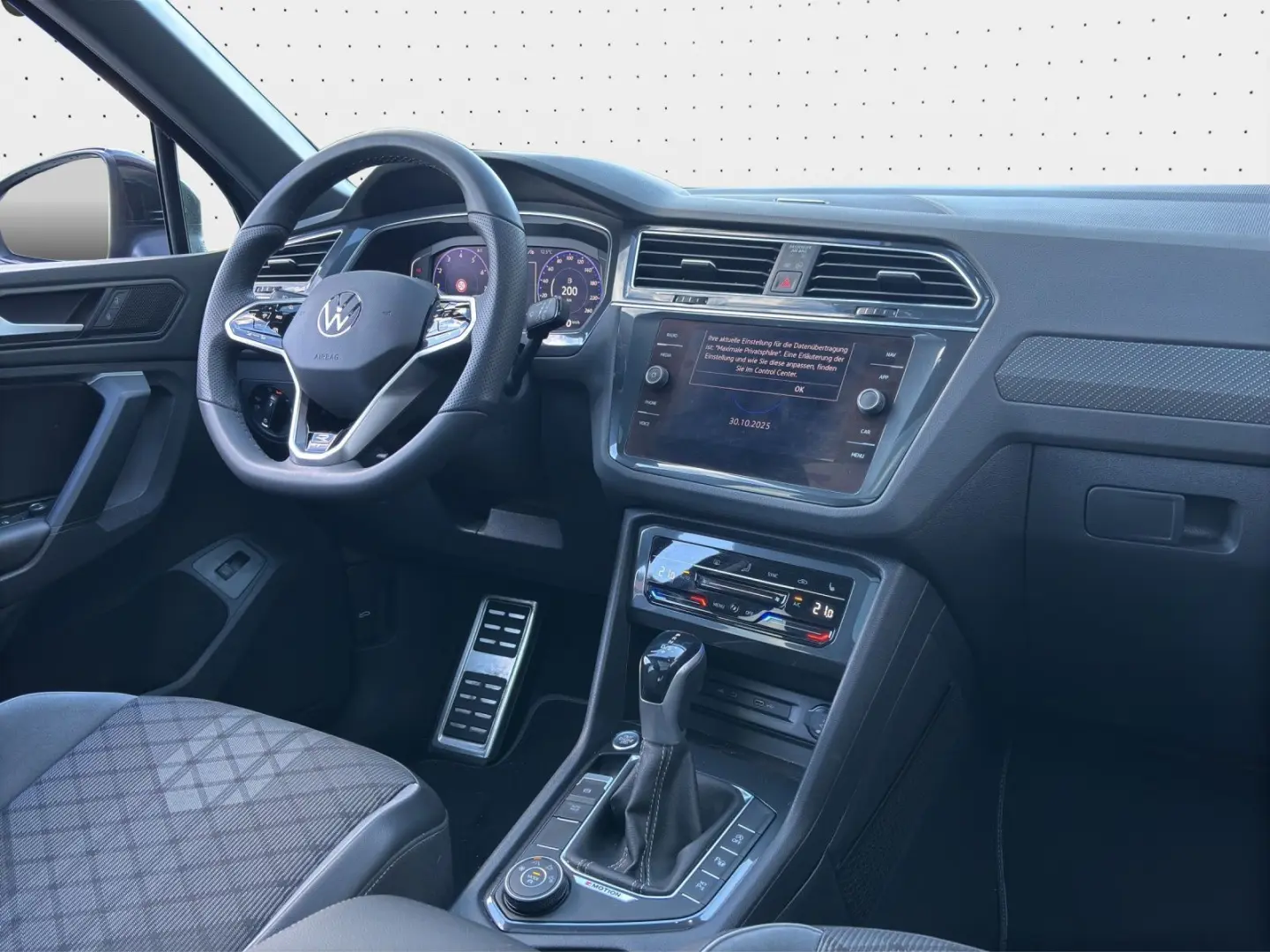 Tiguan 2.0 TSI 4Motion DSG R-LINE  IQ.LIGHT AHK