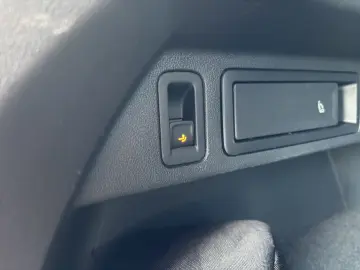 Tiguan 2.0 TSI 4Motion DSG R-LINE  IQ.LIGHT AHK