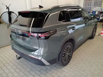 Tiguan 2.0 TDI Elegance 4M  AHK DCC Standhzg.